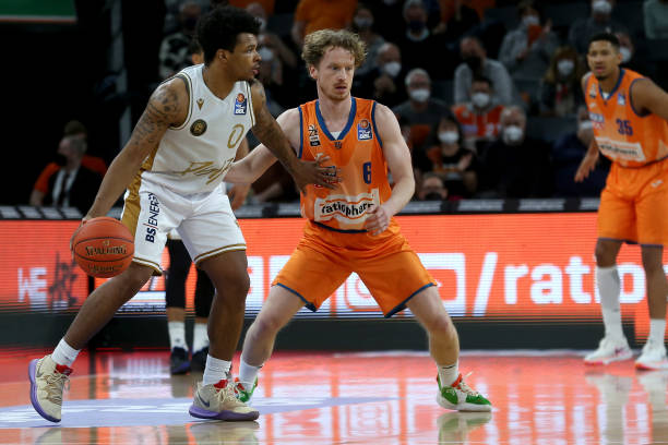 口茜的出色 口茜的出色