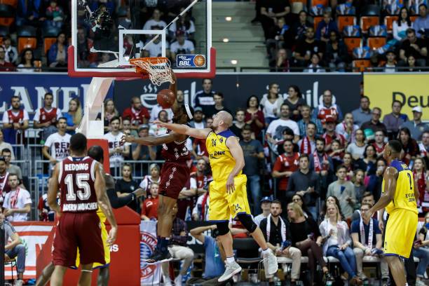 满了悬念和 满了悬念和